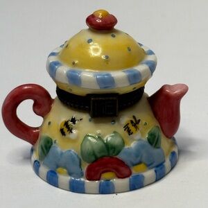 MARY ENGELBREIT MINIATURE TEAPOT